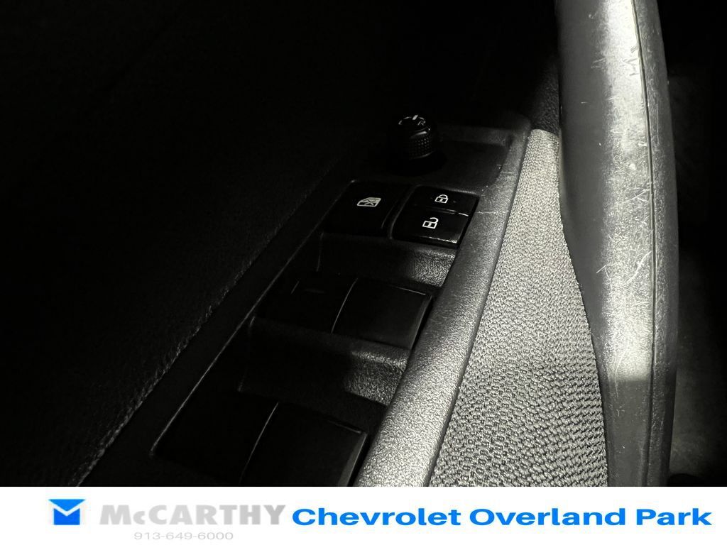 Used 2025 Toyota Corolla LE FWD image 15