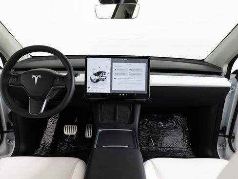 Used 2022 Tesla Model Y Performance AWD/4WD image 35