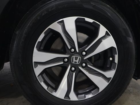 Used 2017 Honda CR-V LX image 30