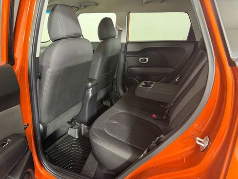 Used 2018 Kia Soul + FWD image 35