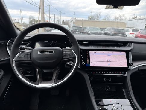 New 2026 Jeep Grand Cherokee L Limited AWD/4WD image 12