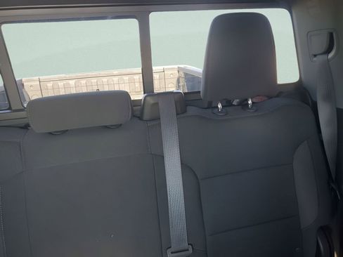 Used 2022 GMC Sierra 1500 SLE w/ Preferred Package image 14