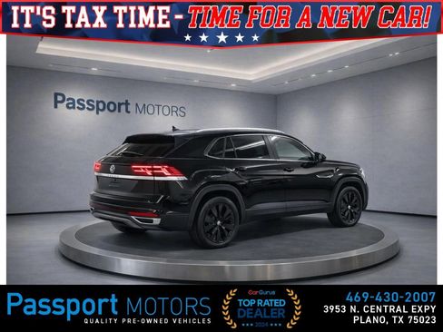 Used 2024 Volkswagen Atlas Cross Sport SE w/ Panoramic Sunroof Package image 4