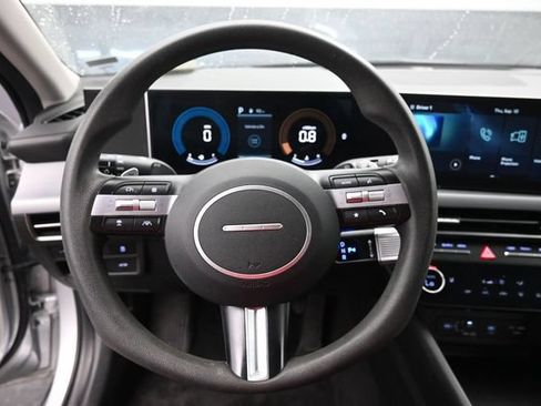 Used 2025 Hyundai Sonata SEL FWD image 15