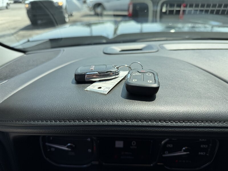 Used 2022 GMC Sierra 2500 Denali AWD/4WD image 34