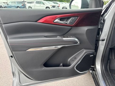 New 2026 Chevrolet Traverse RS w/ LPO, Floor Liner Package AWD/4WD image 15
