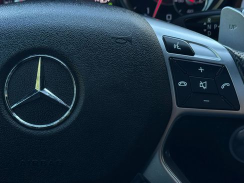 Used 2014 Mercedes-Benz GL 63 AMG 4MATIC image 36
