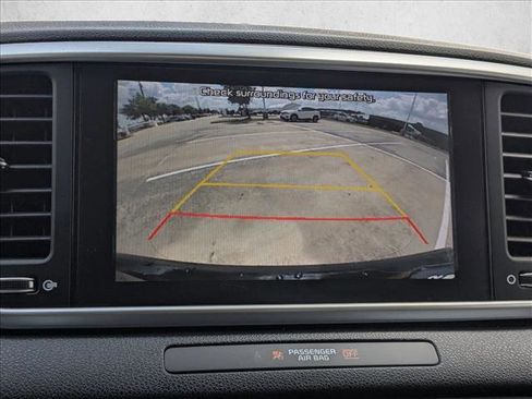 Used 2020 Kia Sportage LX image 13