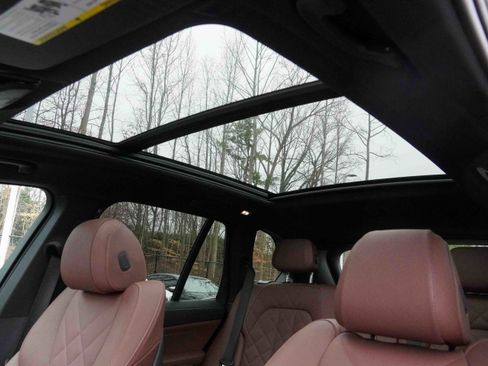 Used 2025 BMW X5 xDrive40i image 14