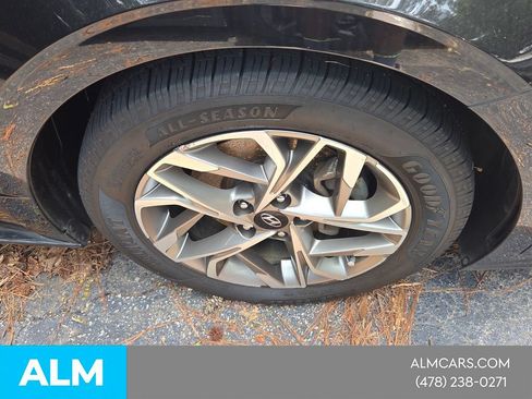 Used 2021 Hyundai Sonata SEL w/ Preferred Accessory Package FWD image 4