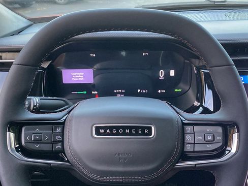 Used 2025 Jeep Wagoneer S Limited image 10