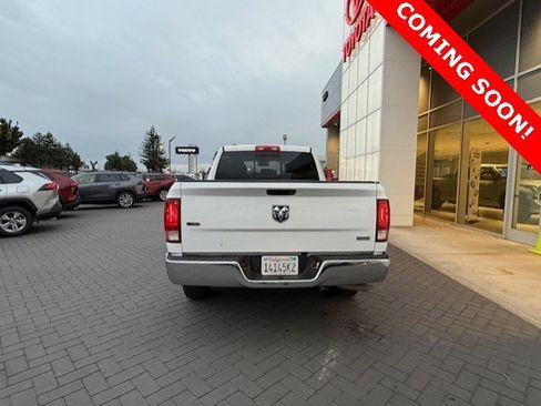 Used 2018 RAM 1500 Classic SLT image 3