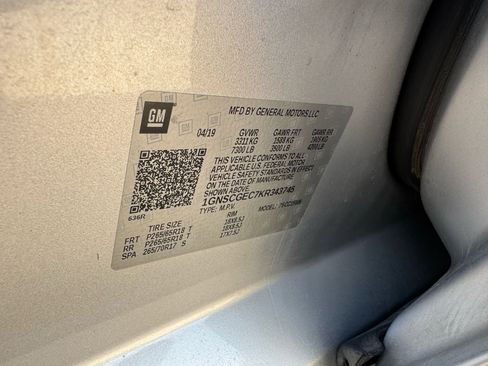 Used 2019 Chevrolet Suburban LS RWD image 39