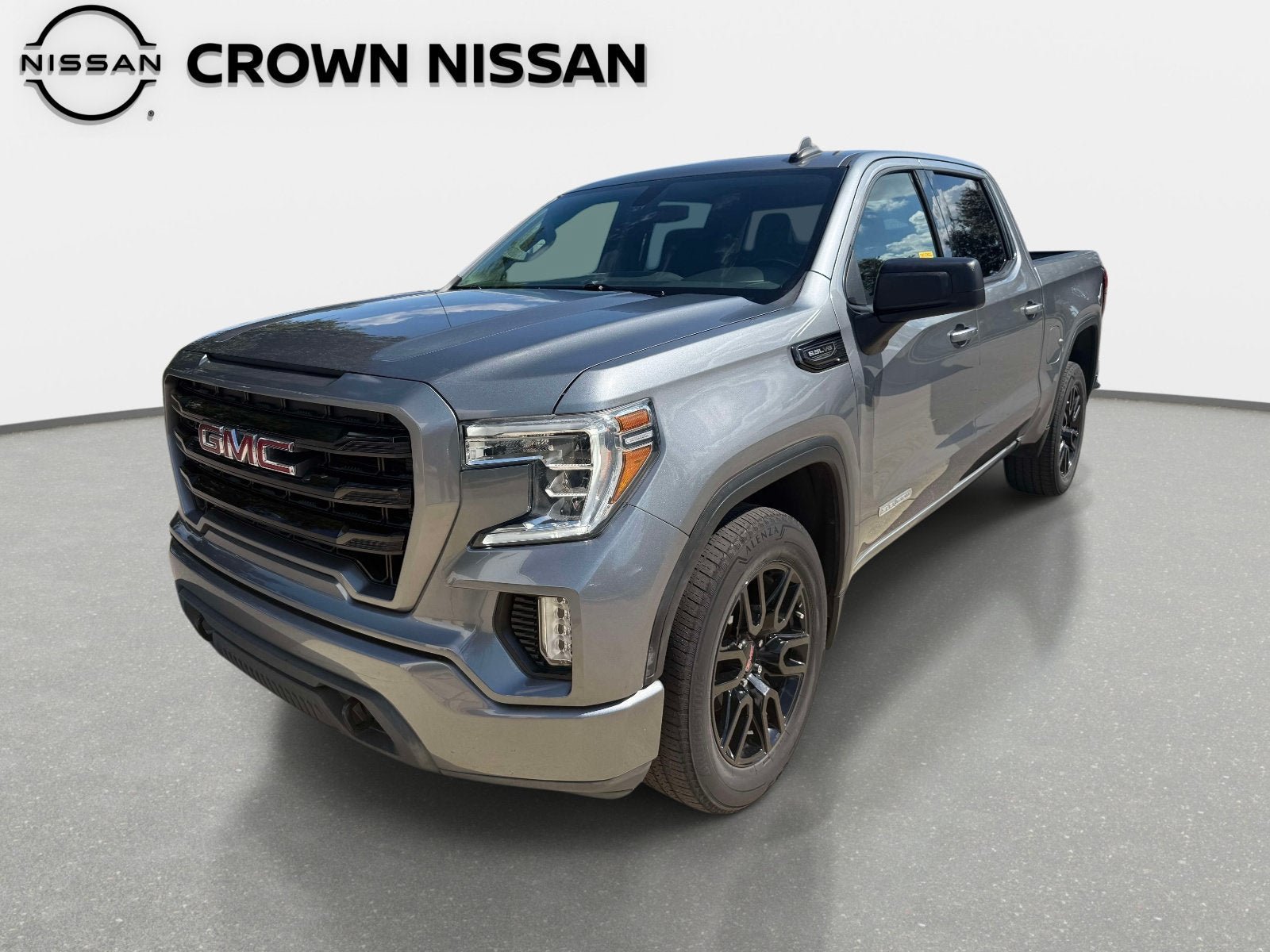 Used 2021 GMC Sierra 1500 Elevation RWD image 2