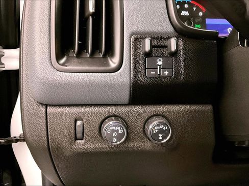 Used 2022 Chevrolet Colorado Z71 w/ Safety Package AWD/4WD image 38