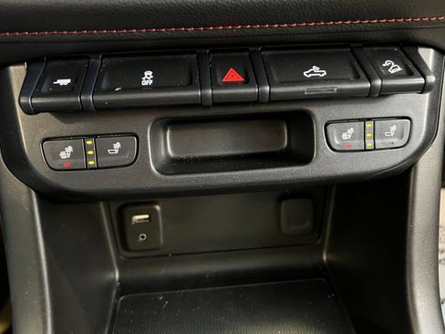 Used 2018 GMC Canyon All Terrain w/ Trailering Package image 21