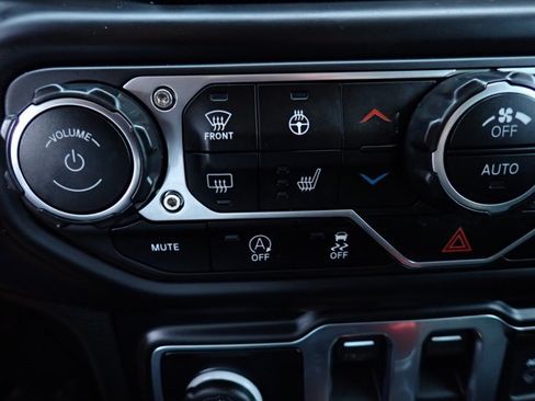 Used 2022 Jeep Wrangler Sport AWD/4WD image 21