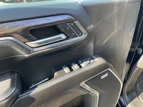 Used 2022 Chevrolet Silverado 1500 LTZ w/ Technology Package image 12