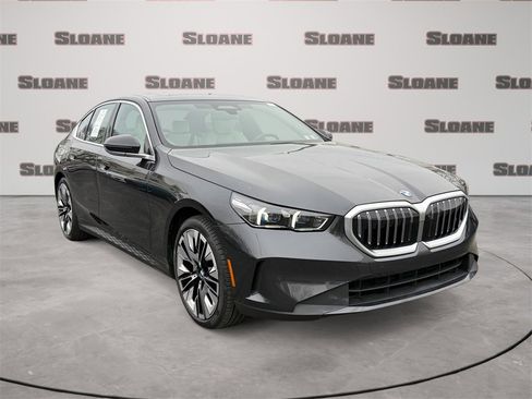 Certified 2025 BMW 530i xDrive 530i xDrive image 7