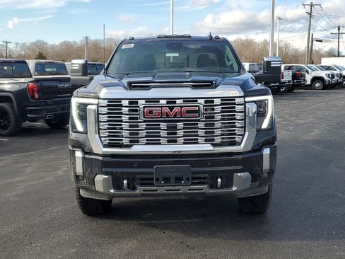 New 2025 GMC Sierra 2500 Denali w/ Denali Reserve Package image 2