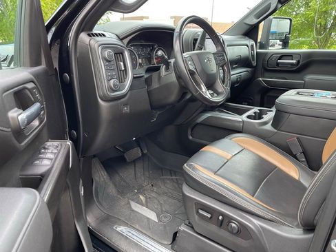 Used 2021 Chevrolet Silverado 2500 LTZ w/ Carhartt Edition AWD/4WD image 5
