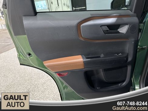 Used 2023 Ford Bronco Sport Outer Banks w/ Tech Package AWD/4WD image 14