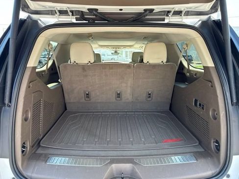 Used 2021 GMC Yukon XL Denali w/ Denali Premium Package AWD/4WD image 11