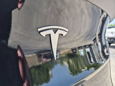 Used 2022 Tesla Model Y Performance AWD/4WD image 13