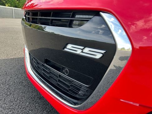 Used 2017 Chevrolet SS RWD image 33