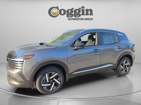 New 2026 Nissan Kicks SV FWD image 1
