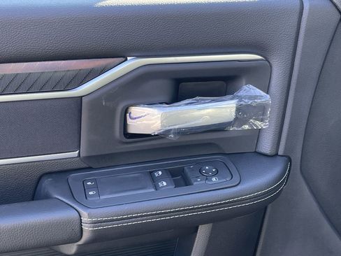 New 2026 RAM 5500 4x4 Regular Cab image 13