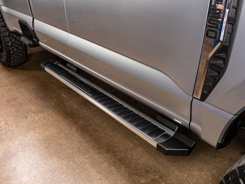 Used 2024 Ford F350 Lariat w/ FX4 Off-Road Package image 13