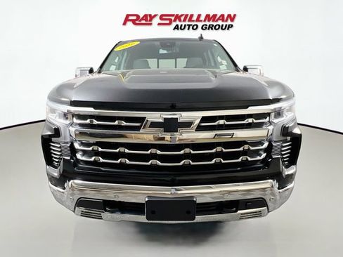 Used 2026 Chevrolet Silverado 1500 LTZ AWD/4WD image 2