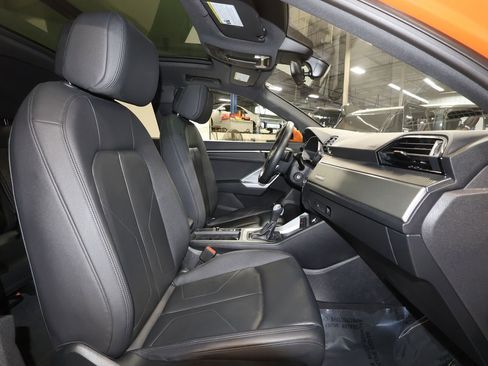 Used 2025 Audi Q3 2.0T Premium image 25