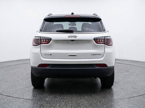 Used 2025 Jeep Compass Limited AWD/4WD image 7