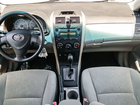 Used 2013 Toyota Corolla L FWD image 12