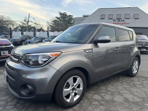 Used 2019 Kia Soul w/ Convenience Package image 3