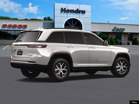 New 2025 Jeep Grand Cherokee Limited image 8