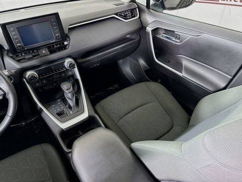 Certified 2022 Toyota RAV4 XLE w/ Convenience Package AWD/4WD image 26
