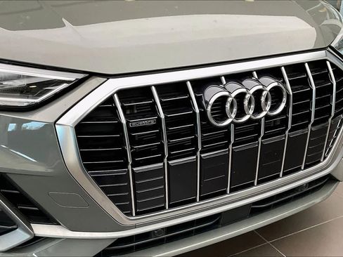 Used 2023 Audi Q3 2.0T Premium w/ Convenience Package image 31
