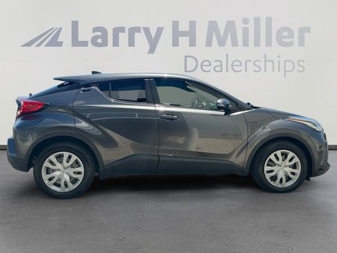 Certified 2020 Toyota C-HR LE FWD image 6