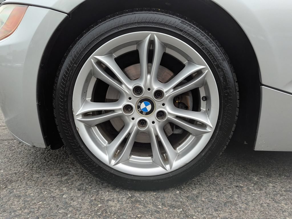 Used 2004 BMW Z4 3.0i RWD image 43