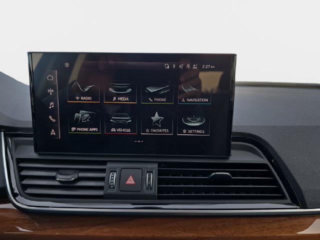 Used 2023 Audi Q5 Premium AWD/4WD image 24