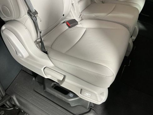 Certified 2023 Honda Odyssey Touring image 12