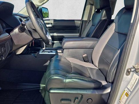 Used 2019 Toyota Tundra Limited w/ Limited Premium Package AWD/4WD image 16