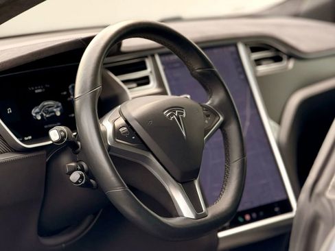 Used 2017 Tesla Model S 100D image 13