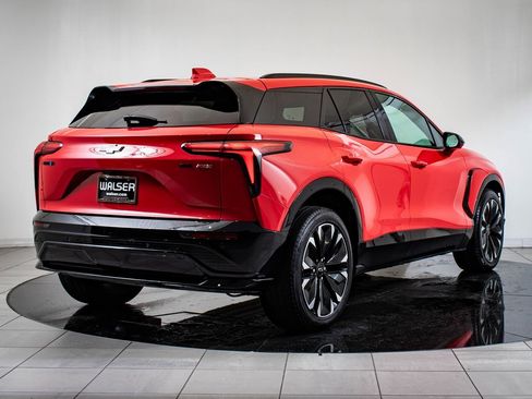 Used 2024 Chevrolet Blazer EV RS image 10