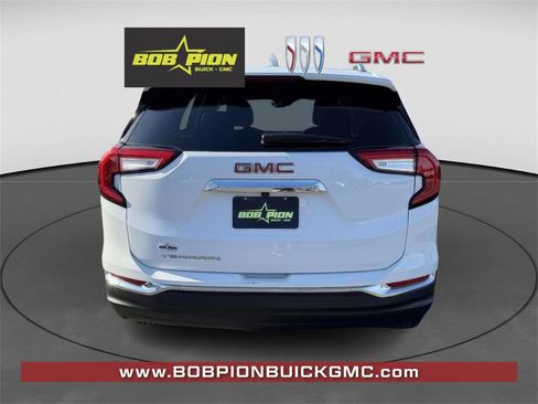 Certified 2023 GMC Terrain SLT image 6