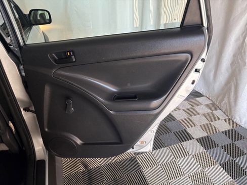 Used 2006 Pontiac Vibe image 12