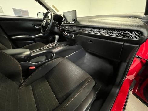 Used 2024 Honda HR-V Sport image 10